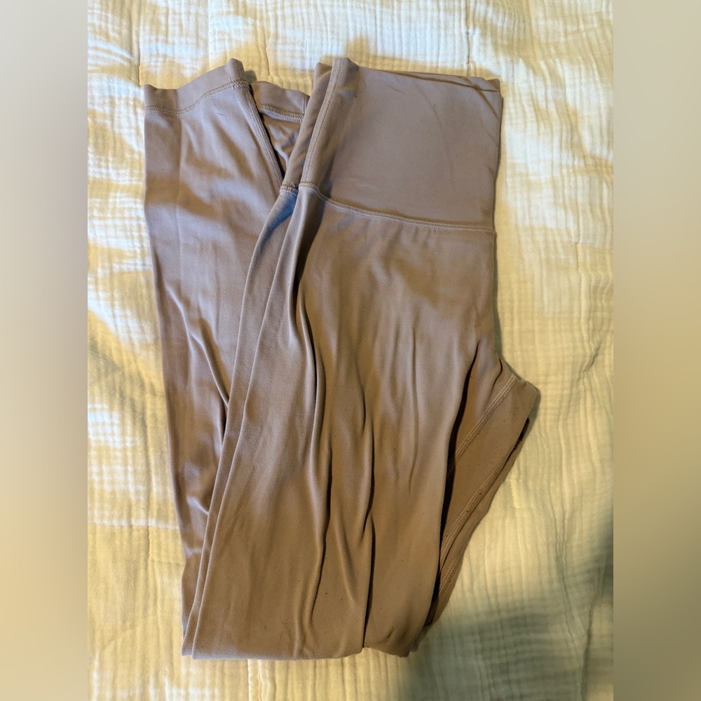 Used LULULEMON ALIGN PANTS 28 lilac color.